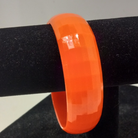Vintage Solid Orange Tiled Bangle Bracelet Minimalist Thick Plastic Material - Picture 2 of 4